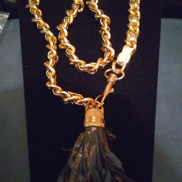 Gold Plated Green Suede  Leather Fan Necklace - Picture 1 of 5